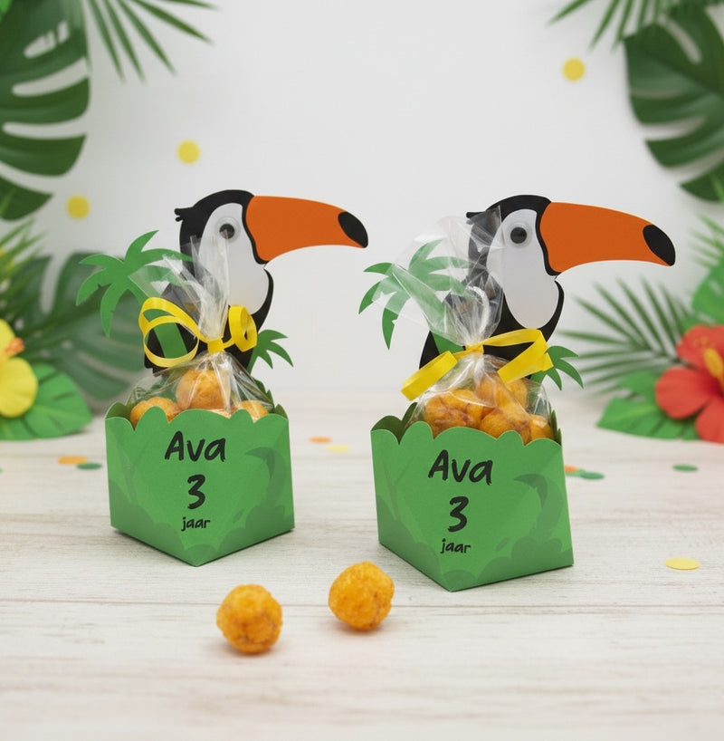 Gepersonaliseerde toekan-traktatiedoosjes met naam Ava en leeftijd 3 jaar